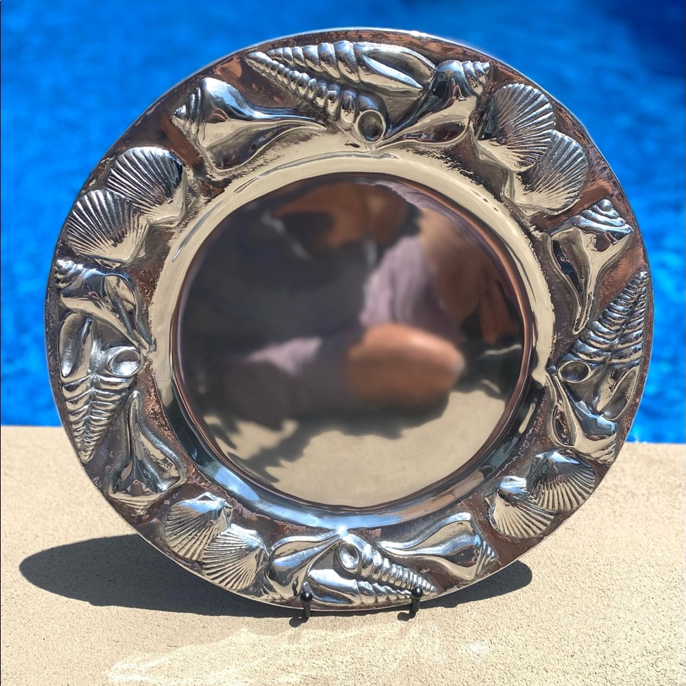 Seashell Round Serving Platter - Picture 6 of 10